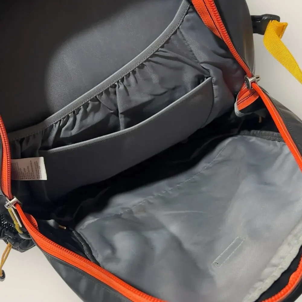 The North Face Hot Shot Chameleon Backpack Teal Orange Mesh Pocket Daypack